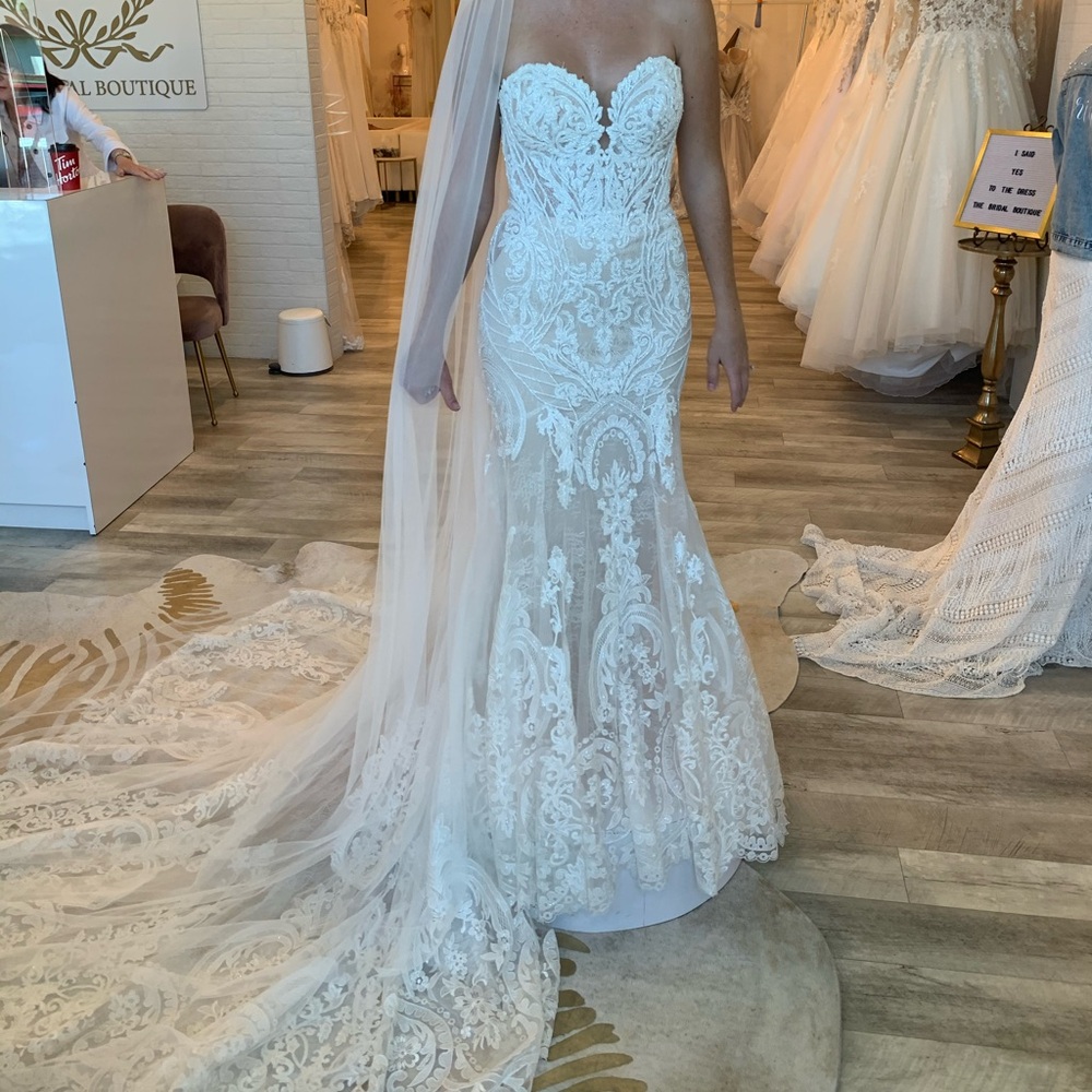 Martina Liana 1074 Wedding Dress